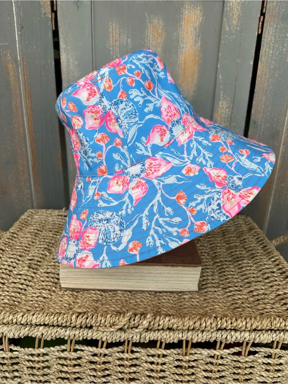 Lilly Pulitzer Reversible Canvas UPF 50+ Sun Hat GWP Bahamian Rhapsody NWOT